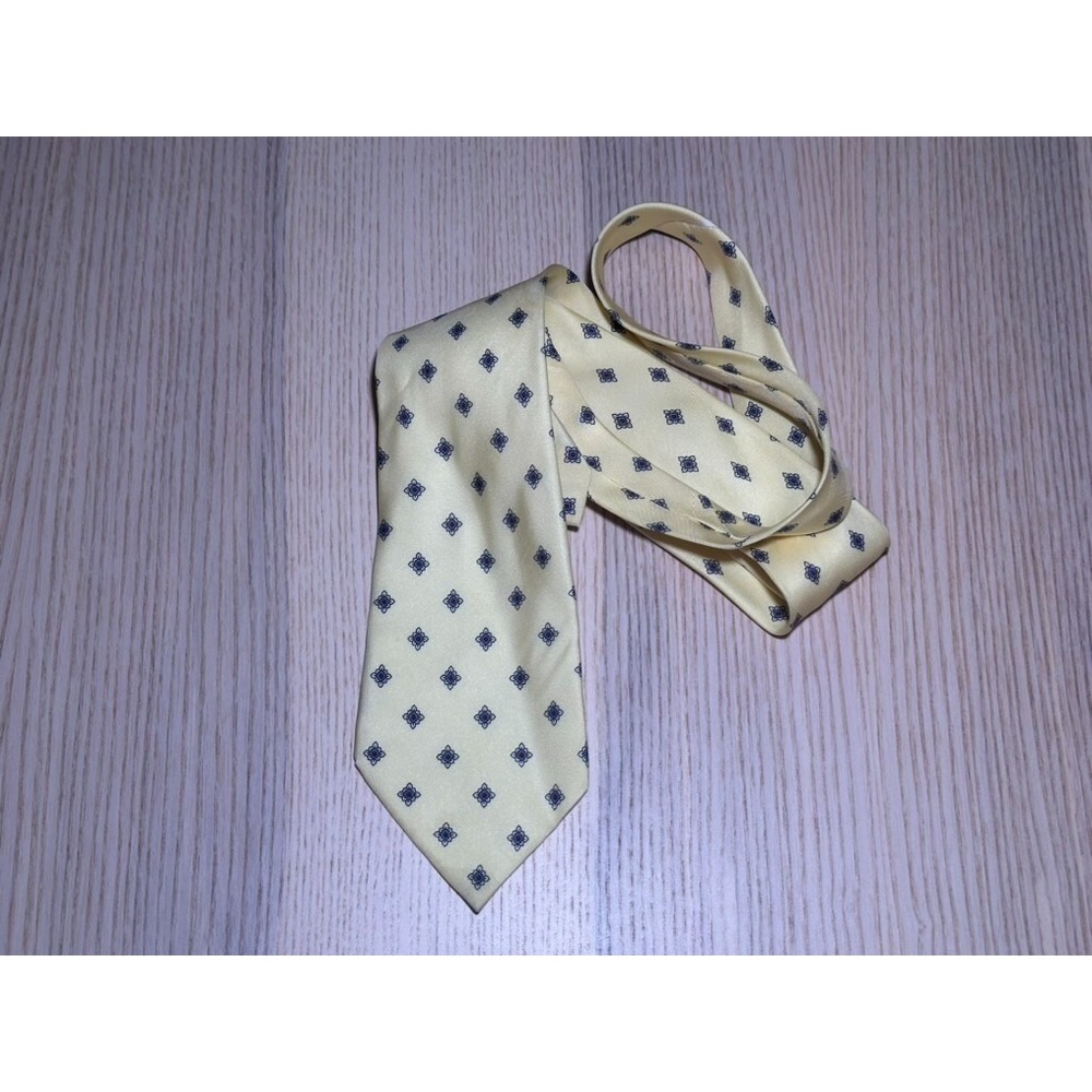 Christopher Hayes Mens Tie Yellow Geometric Floral Diamond Silk Designer Classic